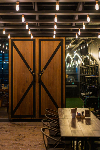 Food & Drinks 25