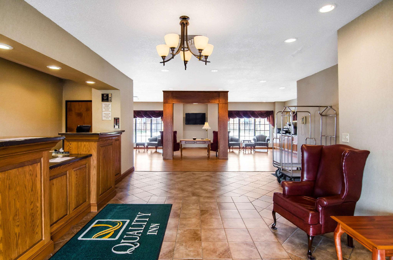 Public Area 2, Quality Inn Summersville - New River Area, Nicholas