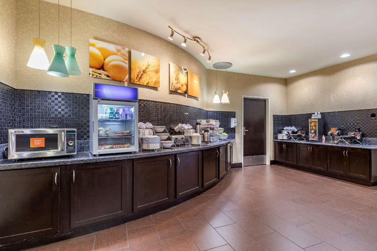 Food & Drinks 5, Comfort Suites Georgetown, Williamson