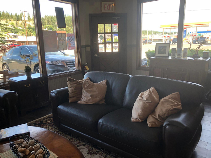 Public Area 3, Timber Lodge Inn, Kittitas