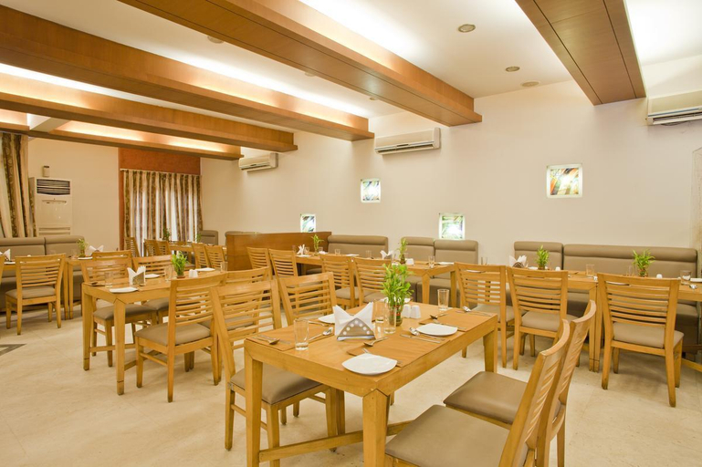 Food & Drinks, Hotel Cambay Sapphire - Gandhinagar, Gandhinagar