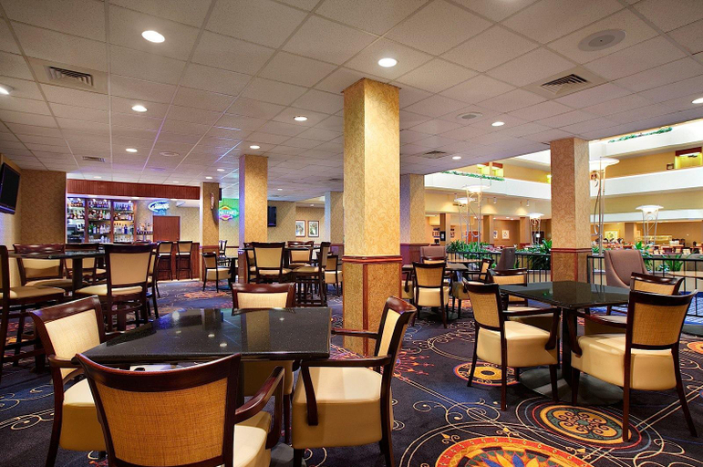 Food & Drinks 3, Capitol Plaza Hotel Jefferson City, Cole