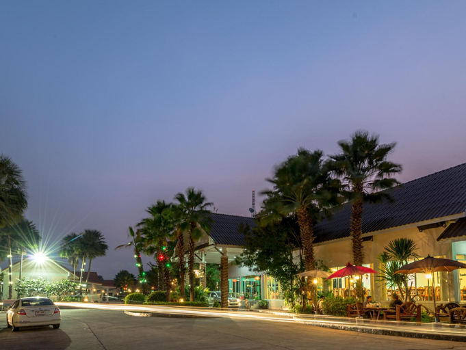 Exterior & Views 2, Martina Hotel, Muang Surin