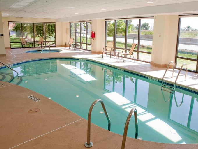 Sport & Beauty 5, Hampton Inn Buffalo-South/I-90, Erie