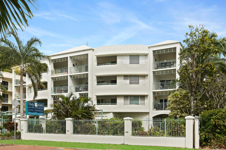 Public Area 4, Trinity Waters Boutique Beachfront Hotel, Cairns