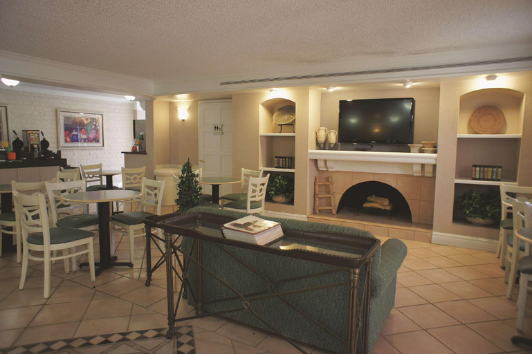 Public Area, La Quinta Inn by Wyndham Albuquerque Northeast, Bernalillo