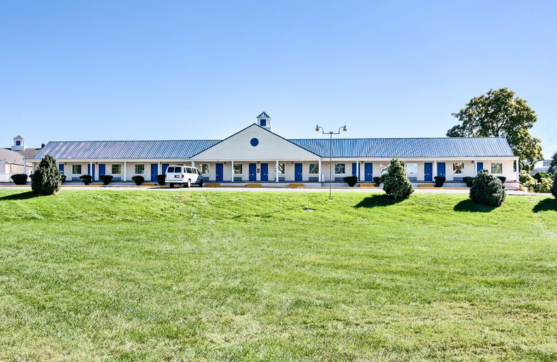 Others 4, Motel 6 Harrisonburg, VA - South, Harrisonburg