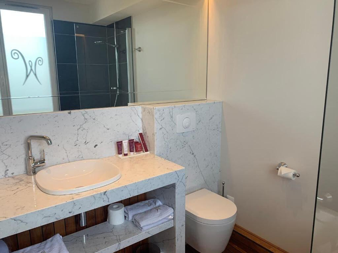 Bathroom 4, Aux Waterzooï, Nord