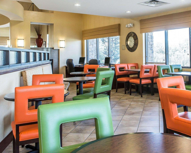 Public Area 2, Comfort Suites Kodak Sevierville, Sevier