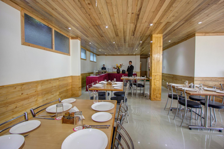 Food & Drinks 3, Woodstock Inn near Mall Road, Kullu