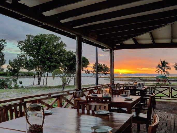 Food & Drinks 2, Nila Beach Resort, Ba