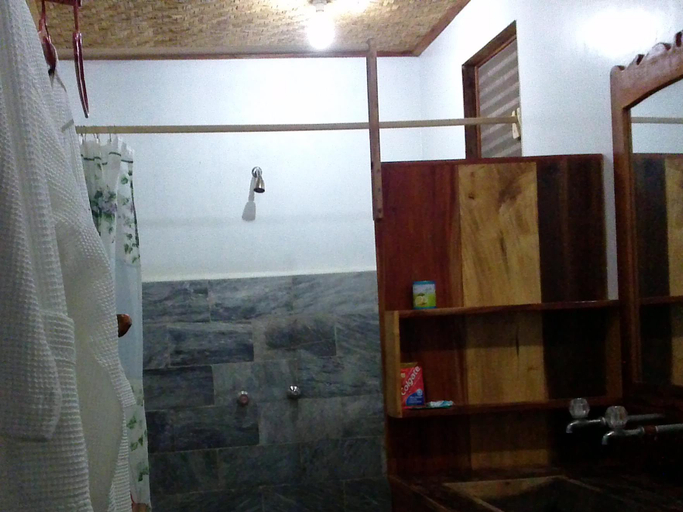 Bathroom 3, Lazi Beach Club, Lazi