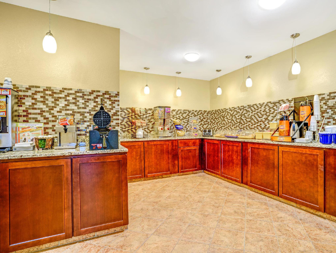 Public Area 2, Days Inn by Wyndham Faribault, Rice