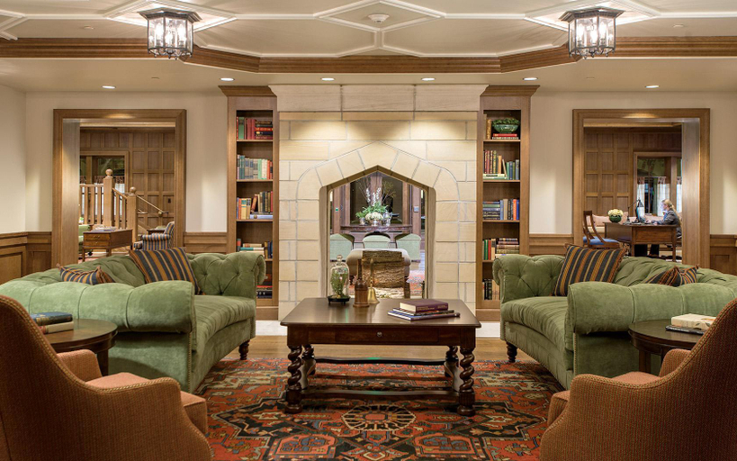 Public Area 2, The Sewanee Inn, Franklin