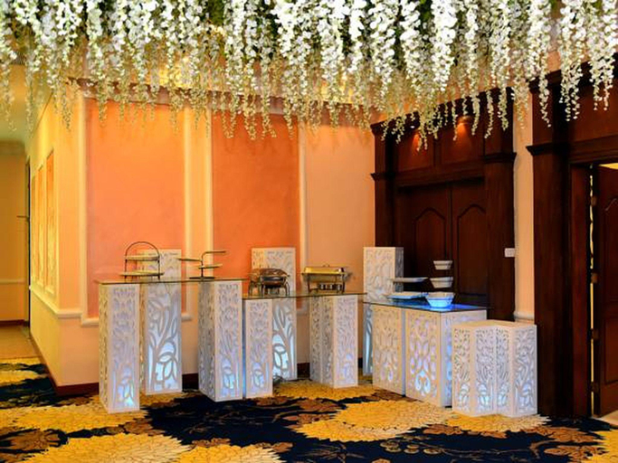 Food & Drinks 5, Sparr Hotel, Salt