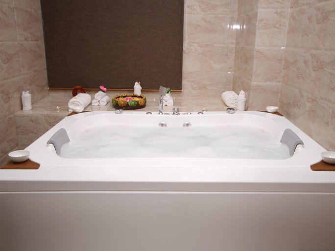 Bathroom 4, Best Western Swing High Katra, Reasi