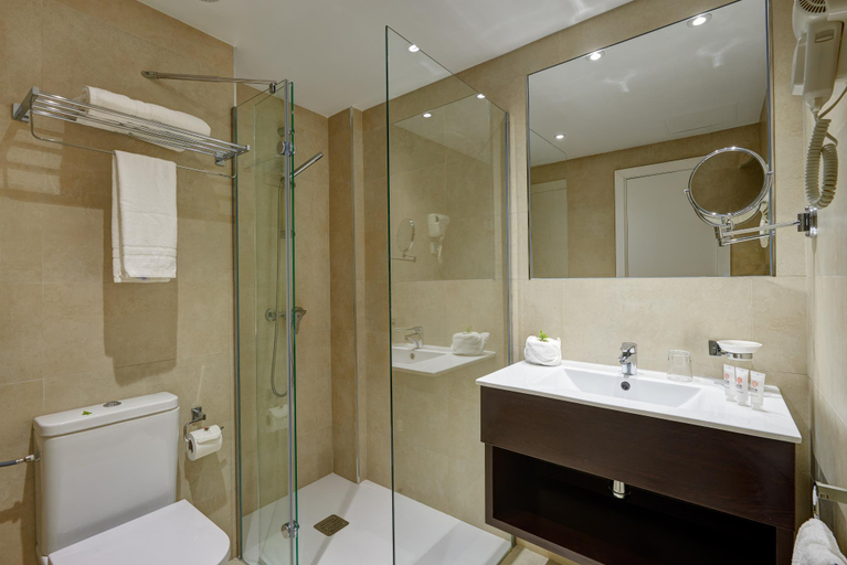Bathroom 4, HYB Eurocalas, Baleares