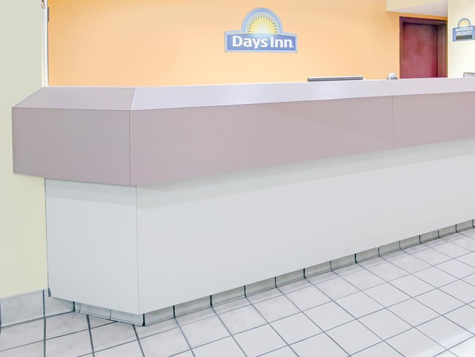 Public Area 2, Days Inn by Wyndham Blue Springs, Kansas City