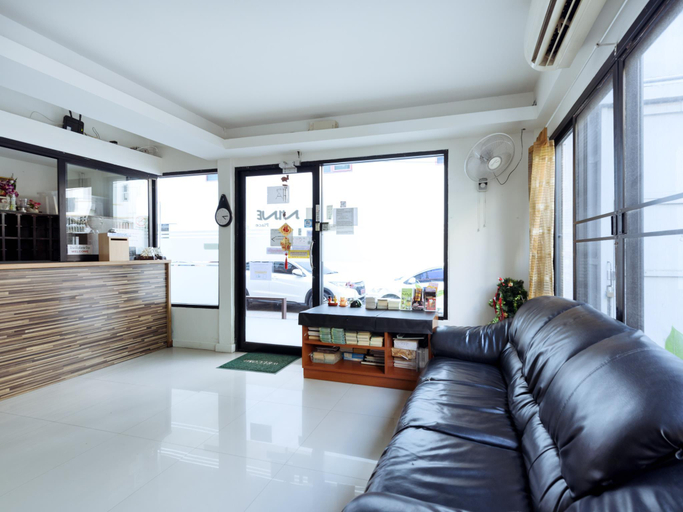 Public Area 2, Nine Place, Khlong Toey