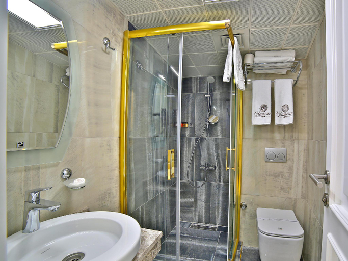 Bathroom 3, Glamour Hotel, Fatih