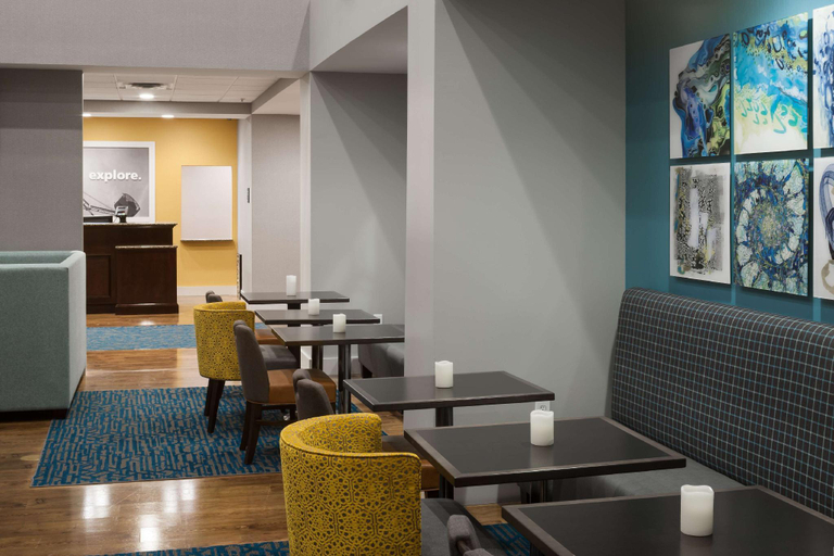 Public Area 2, Hampton Inn & Suites Panama City Beach-Pier Park Area, Bay