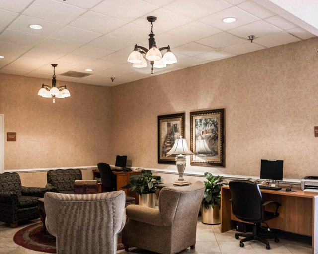 Public Area 2, Clarion Inn & Suites Central Clearwater Beach, Pinellas
