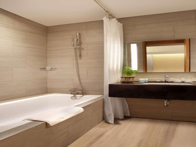 Bathroom 5, BATIQA Hotel Pekanbaru, Pekanbaru