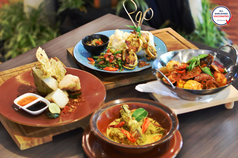 Aston Denpasar Hotel and Convention Center - Food & Drinks