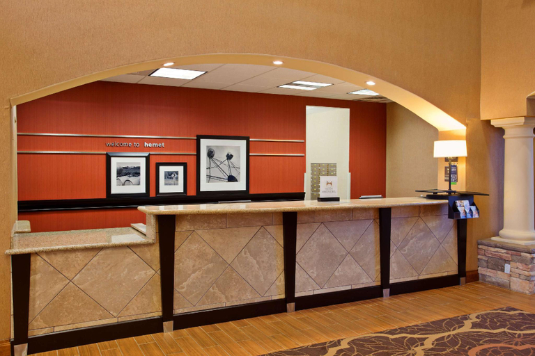 Public Area 2, Hampton Inn And Suites Hemet, Riverside