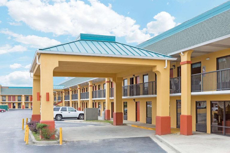 Others 5, Super 8 By Wyndham, Orangeburg, Orangeburg