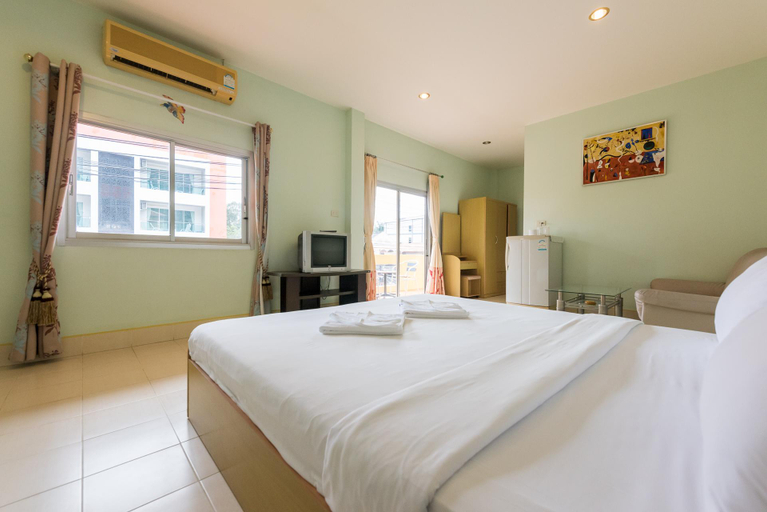 Bedroom 2, Pachumas Mansion, Pulau Phuket