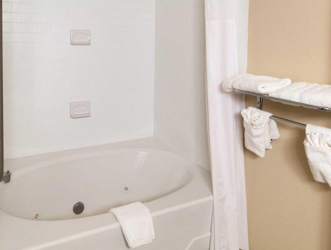 Bathroom 4, Comfort Inn & Suites LaGrange East, Troup
