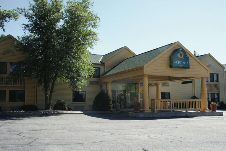 Exterior & Views 2, La Quinta Inn by Wyndham Omaha Southwest, Douglas