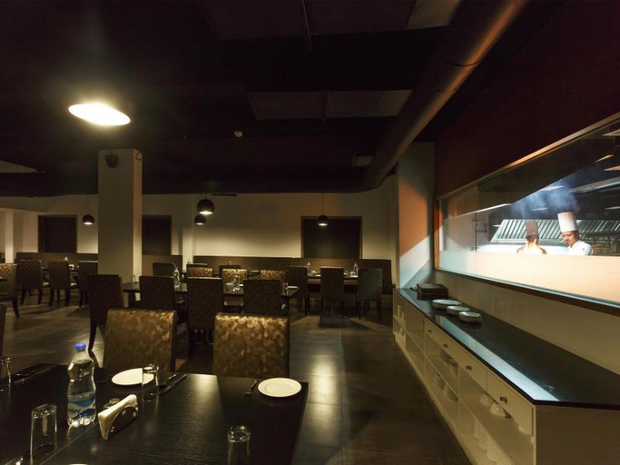 Food & Drinks, Medora Hotel, Kozhikode