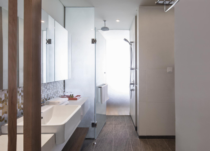 Bathroom 5, Citadines Bayfront Nha Trang, Nha Trang