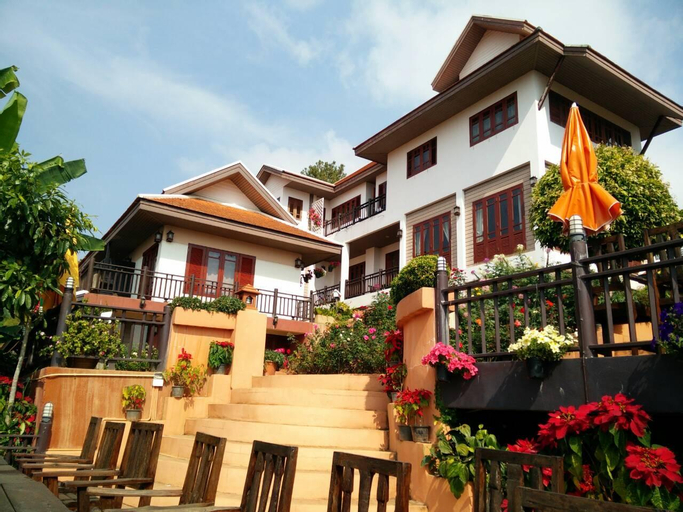 PhuMorkDao Resort, Mae Rim