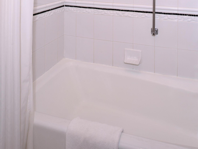 Bathroom 4, Hampton Inn Lexington-Historic Area, Lexington