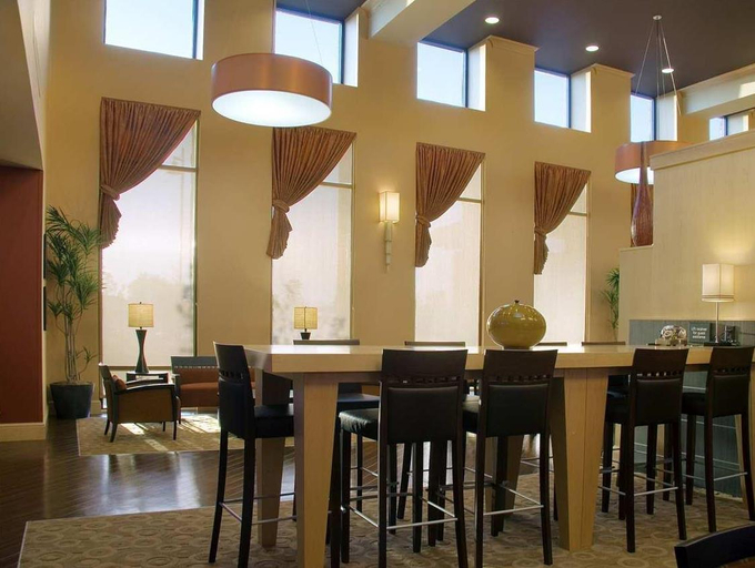 Public Area 2, Hampton Inn & Suites Madison-West, Dane