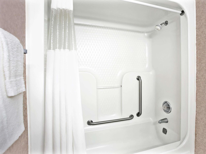 Bathroom 4, Days Inn By Wyndham Walterboro, Colleton