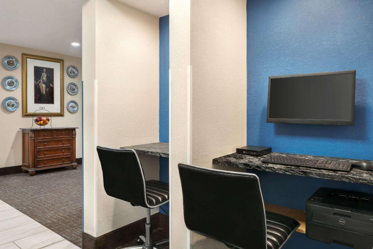 Public Area 2, Baymont by Wyndham Washington, Daviess