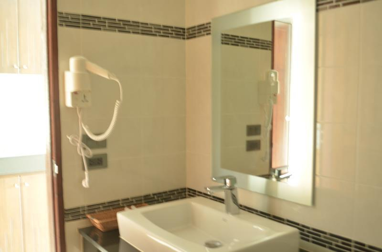 Bathroom 4, David Residence, Phuket Island
