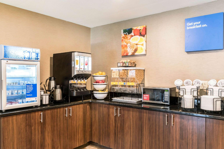 Food & Drinks 4, Comfort Inn Chambersburg North, Franklin