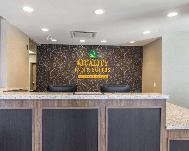 Public Area 2, Quality Inn & Suites, Frontenac