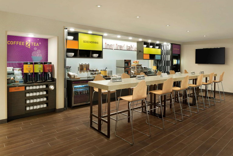 Food & Drinks 5, Home2 Suites by Hilton Middleburg Heights Cleveland, Cuyahoga
