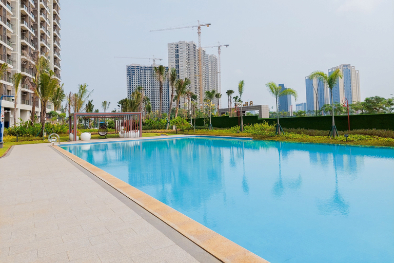 Sport & Beauty 3, Cozy and Minimalist Studio at Sky House BSD Apartment By Travelio, South Tangerang