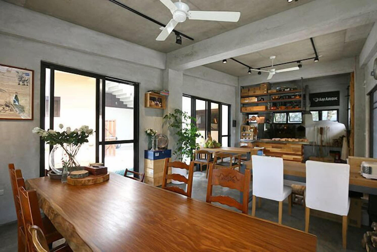 Food & Drinks 3, Tree Inn, Taitung
