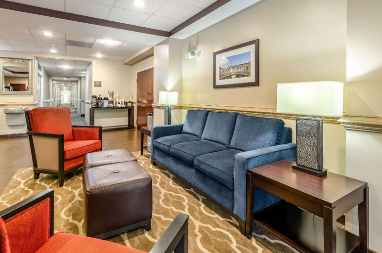 Public Area 2, Comfort Inn & Suites, Montgomery