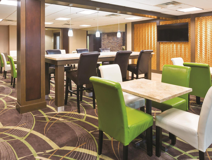 Food & Drinks 5, La Quinta Inn by Wyndham Austin North, Travis