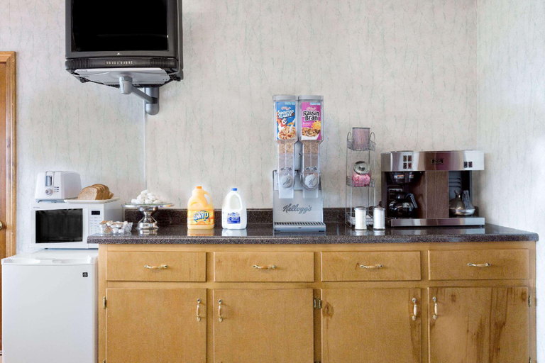 Others 5, Knights Inn  Galax VA, Galax
