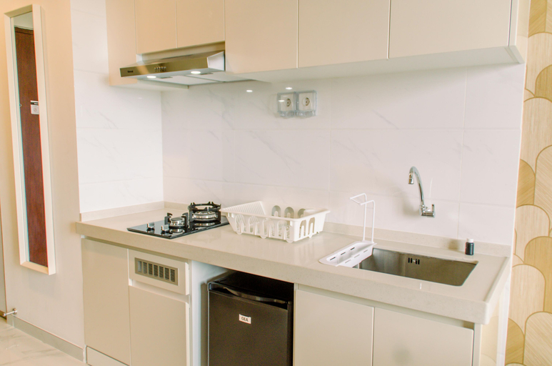 Others 3, Modern and Cozy Studio at Sky House BSD Apartment By Travelio, Tangerang Selatan